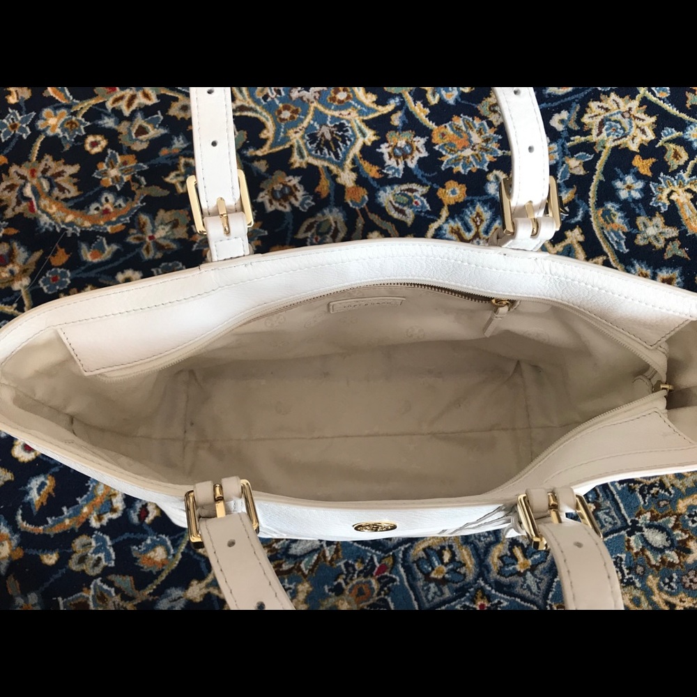 Tory Burch Buckled London Shopper Tote - Picture 6 of 11